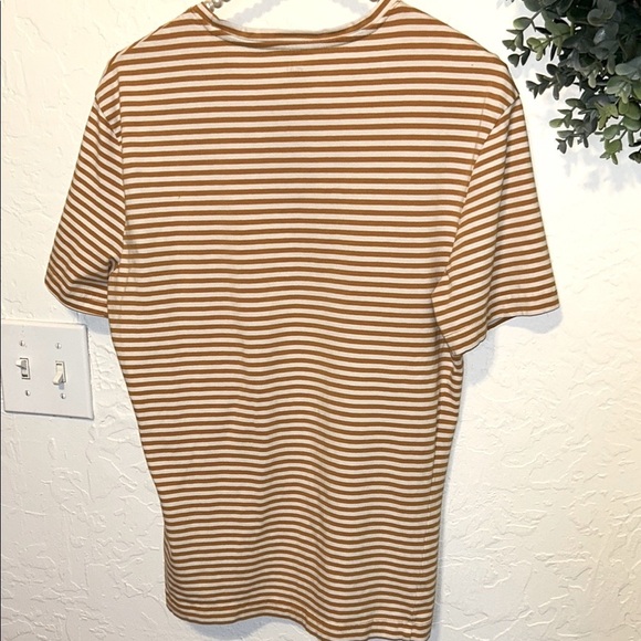 H&M Women’s Light Brown or Dark Mustard & Tan T-Shirt. Slim fit. Small. So soft - Picture 2 of 11